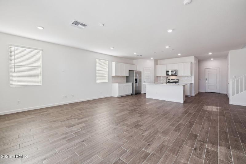 8-web-or-mls-26141-w-nancy-ln-lot-100-re