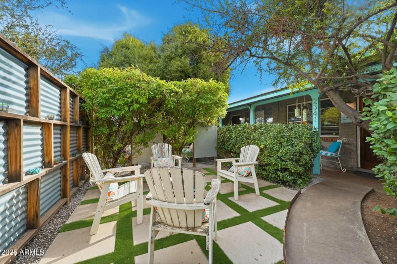 003-2341-front-exterior