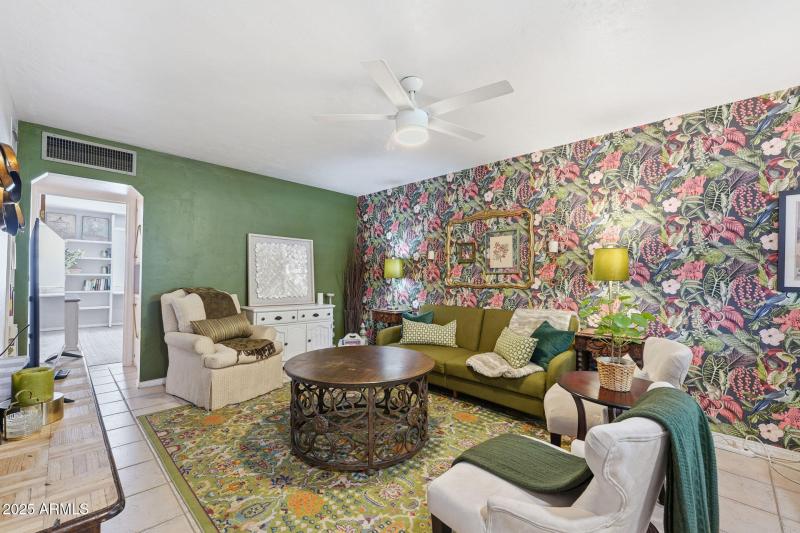 027-2343-living-room