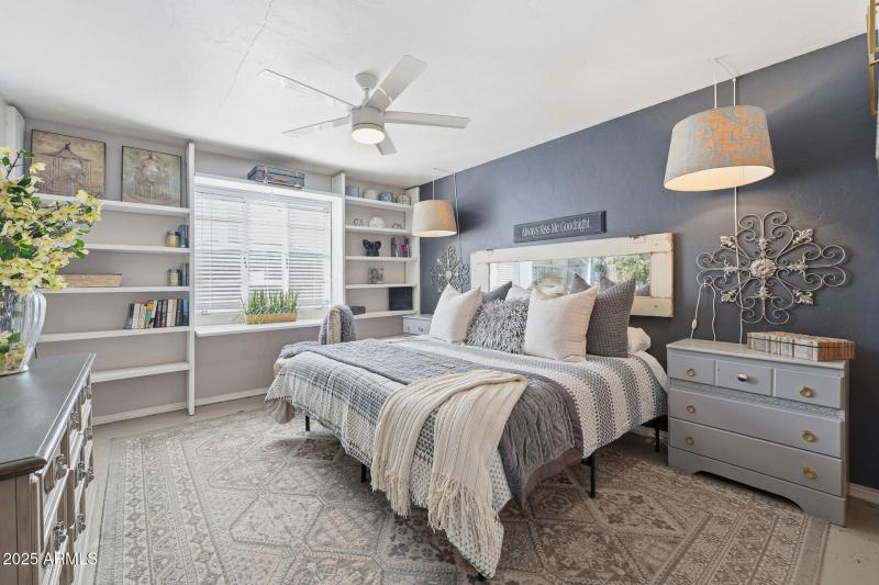 037-2343-guest-bedroom