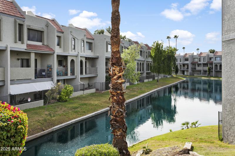 2524 El Paradiso_2524EParadiso119-025