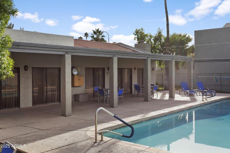 2524 El Paradiso_2524EParadiso119-023