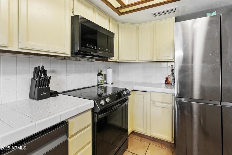 2524 El Paradiso_2524EParadiso119-010