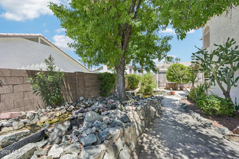 46-web-or-mls-W Michelle Dr-S0508-046