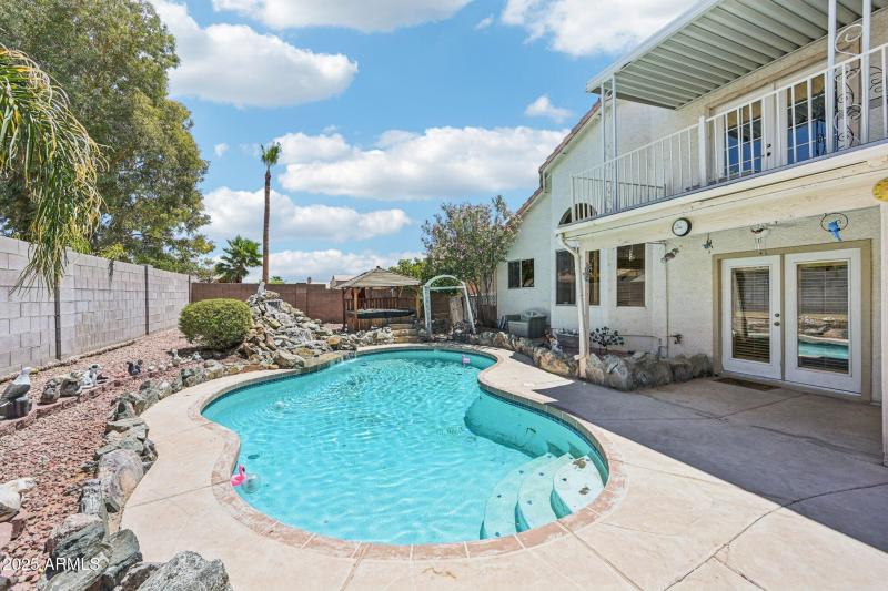 50-web-or-mls-W Michelle Dr-S0508-050