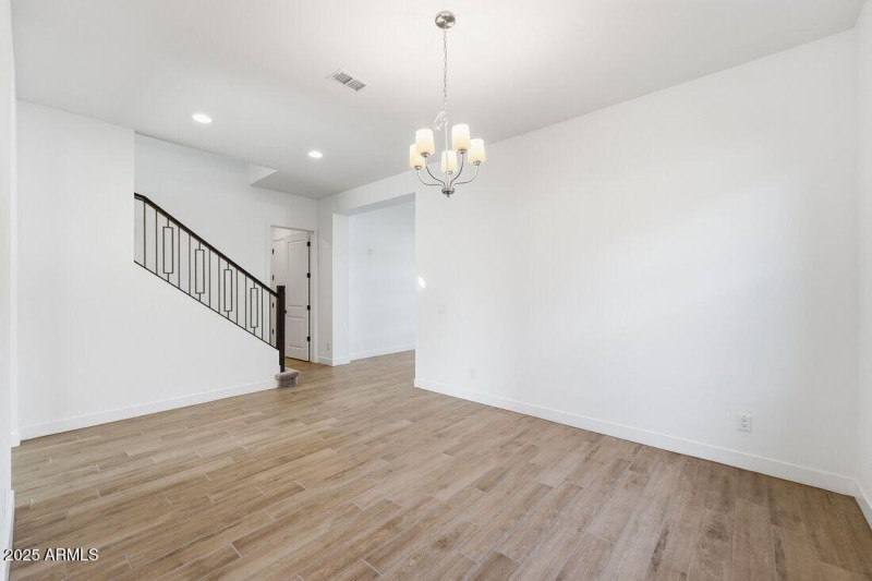 hj-az-phoenix-ellsworth-ranch-landmark-r