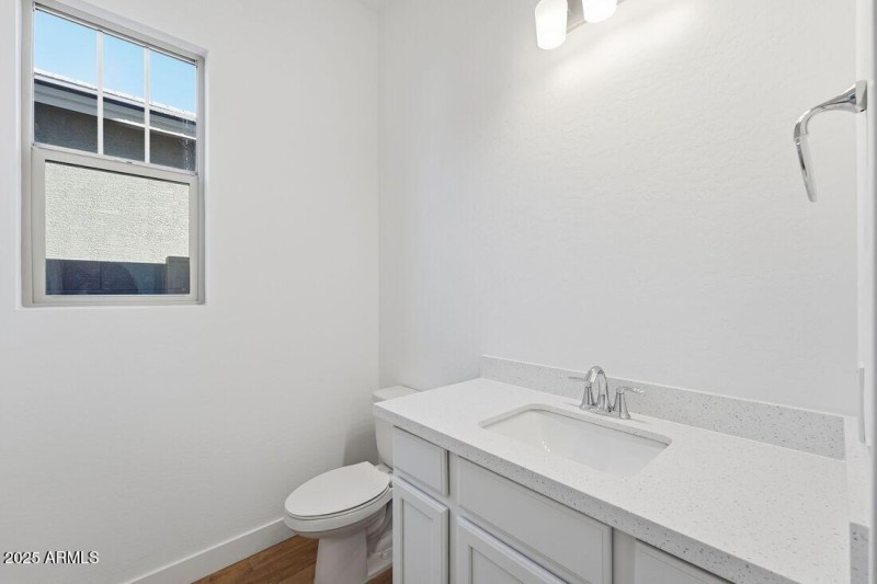 hj-az-phoenix-ellsworth-ranch-landmark-r