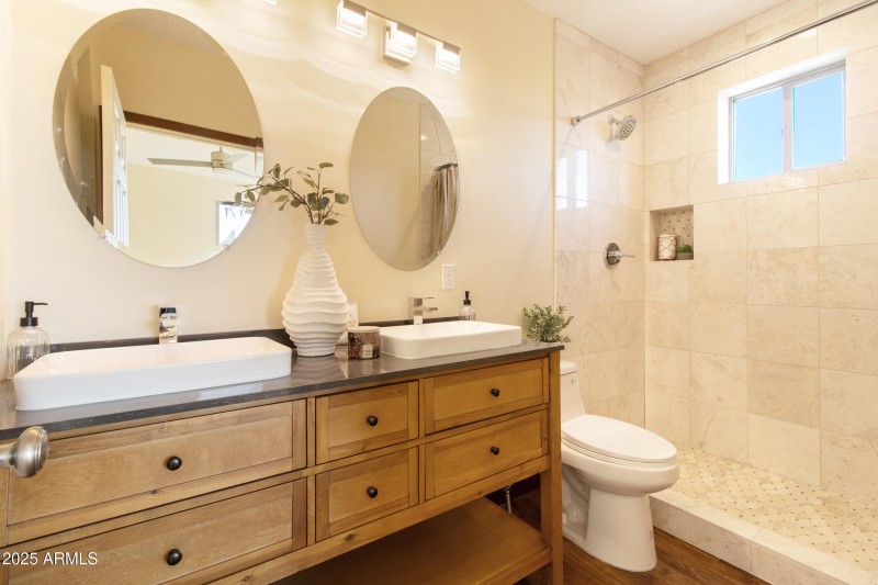 3rd Floor-Primary Bedroom