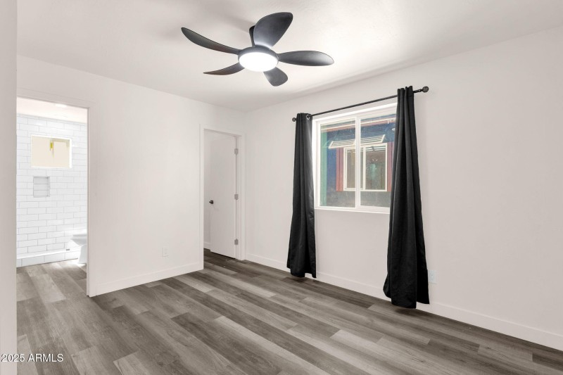 50-web-or-mls-1012-e-pierson-st