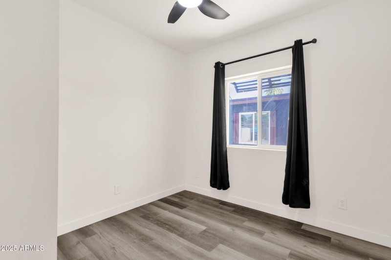 79-web-or-mls-1012-e-pierson-st