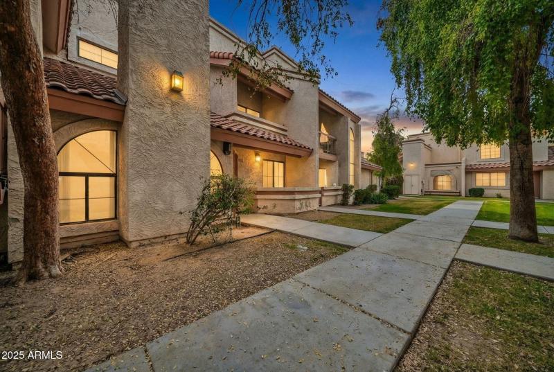 4545 N 67th Ave 1422 VT 3