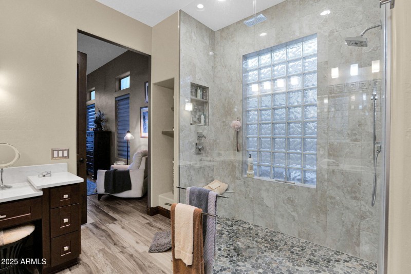 25-web-or-mls-P1361419