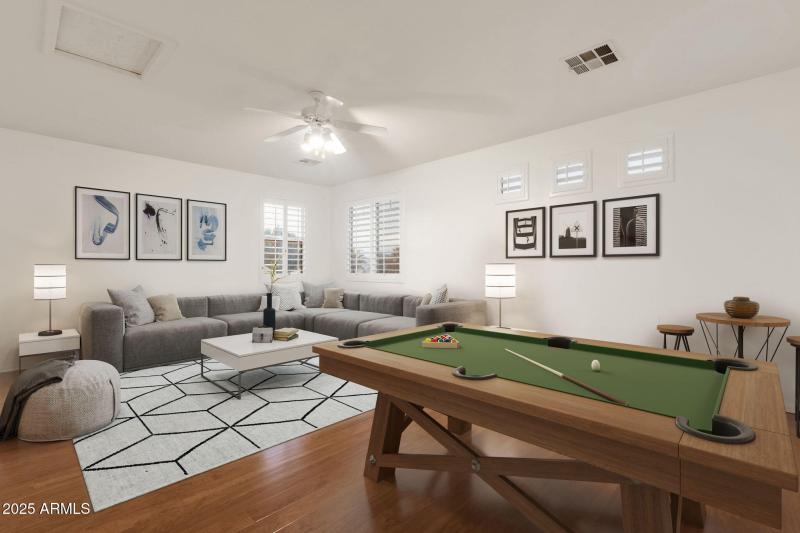 50-web-or-mls-969-e-oakland-st