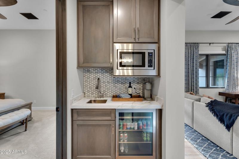 105-web-or-mls-Aniko-100