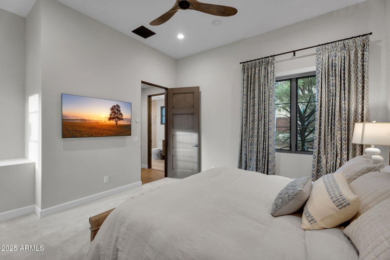 108-web-or-mls-Aniko-103