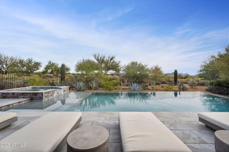 139-web-or-mls-Aniko-128