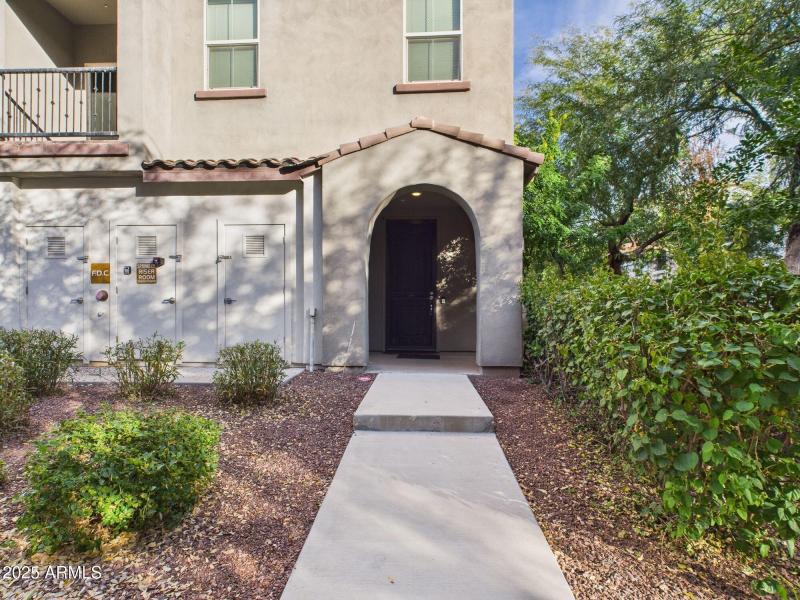 4-web-or-mls-CAM03379G0-PR0169-STILL004