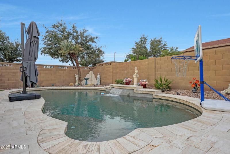 17394 W Lincoln St_pool2