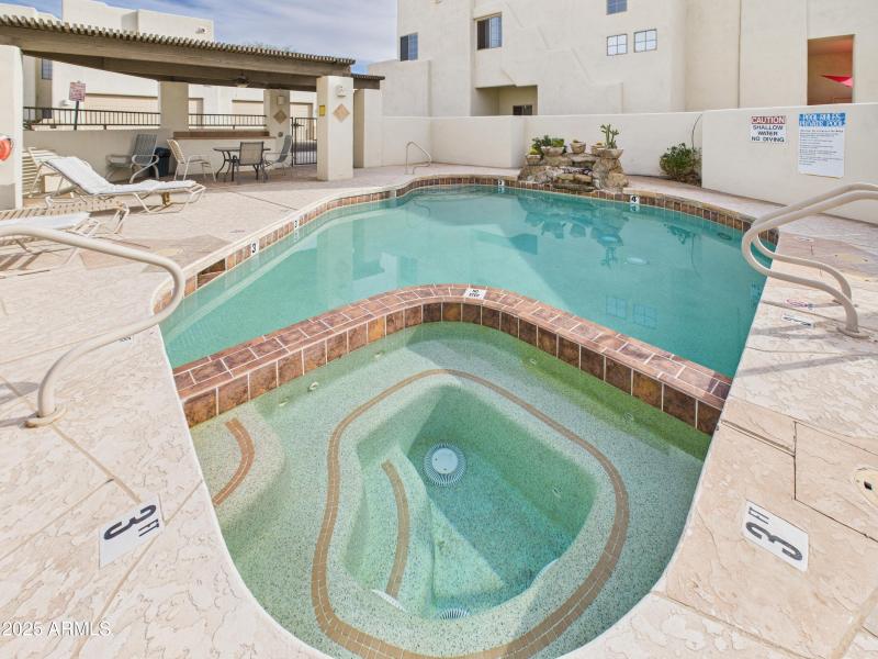139 13826 N 96th St Community Pool