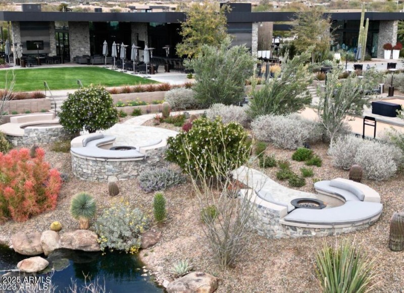 Seven Club Amenities