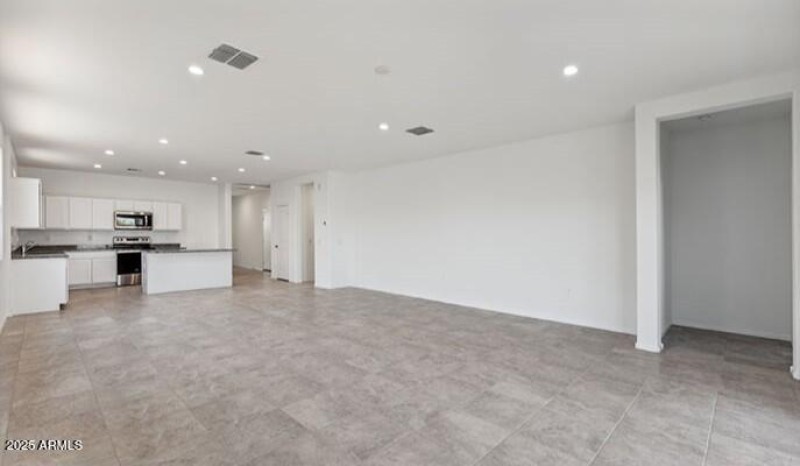 04_DiningRoom-GreatRoom