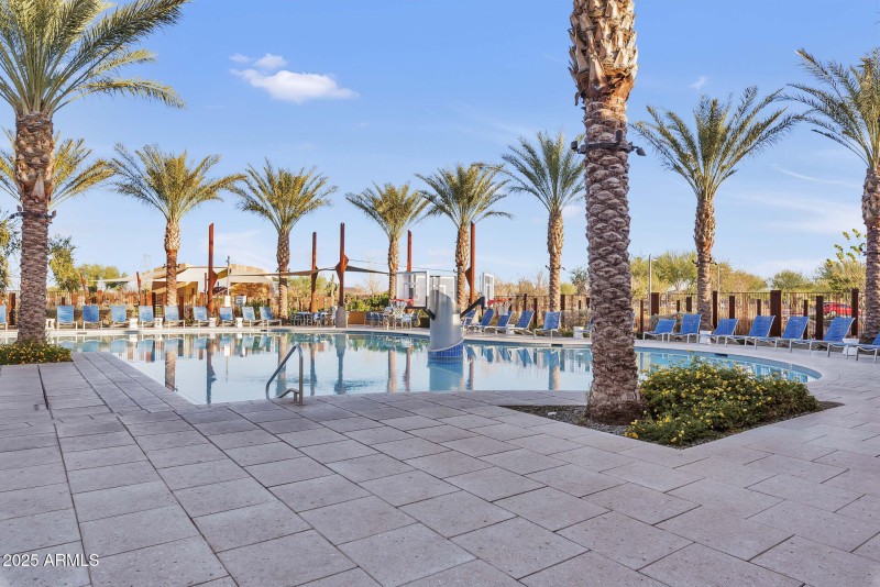 53-web-or-mls-ZDLB_4410