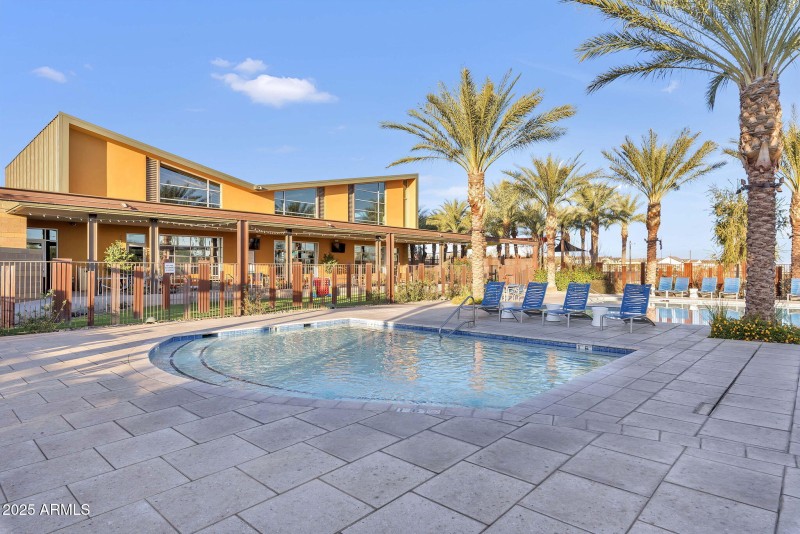 54-web-or-mls-ZDLB_4411