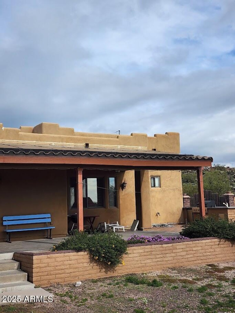 Picture of bbq and patio