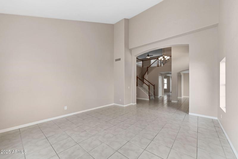 007__310 S Granite Ct