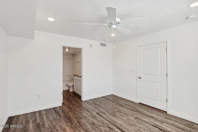 Owner bed with private bath