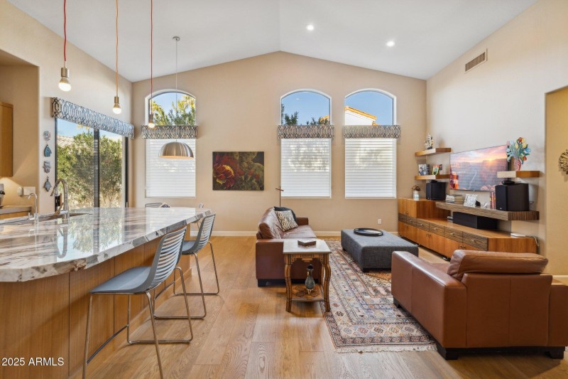 17-web-or-mls-9110-n-119th-st