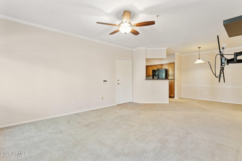 Main Entrance/Open Florplan