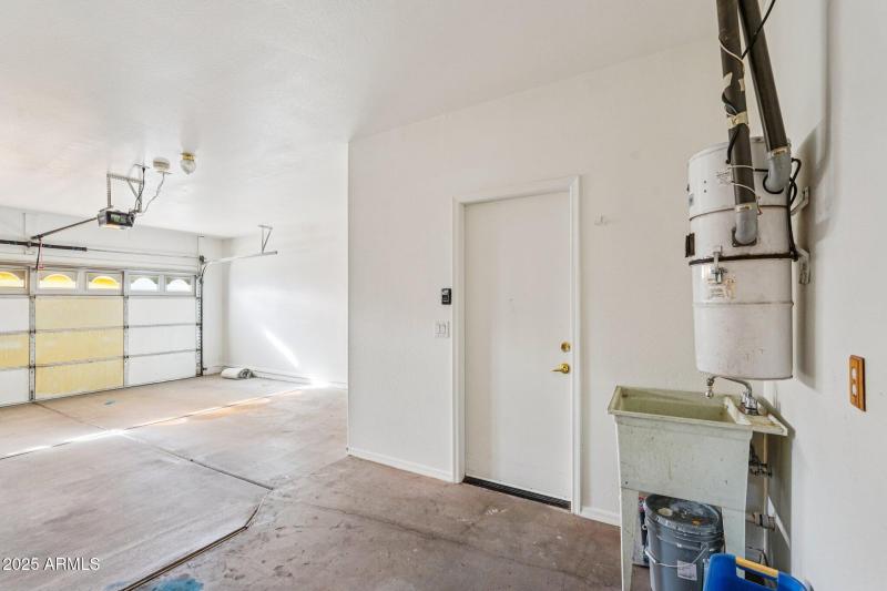 32-web-or-mls-W Udall Dr-S2312-032