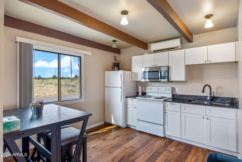 86ClubhouseLn-Concho-AZ-4