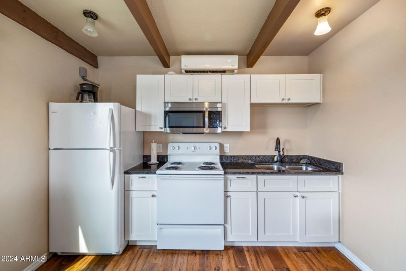 86ClubhouseLn-Concho-AZ-5