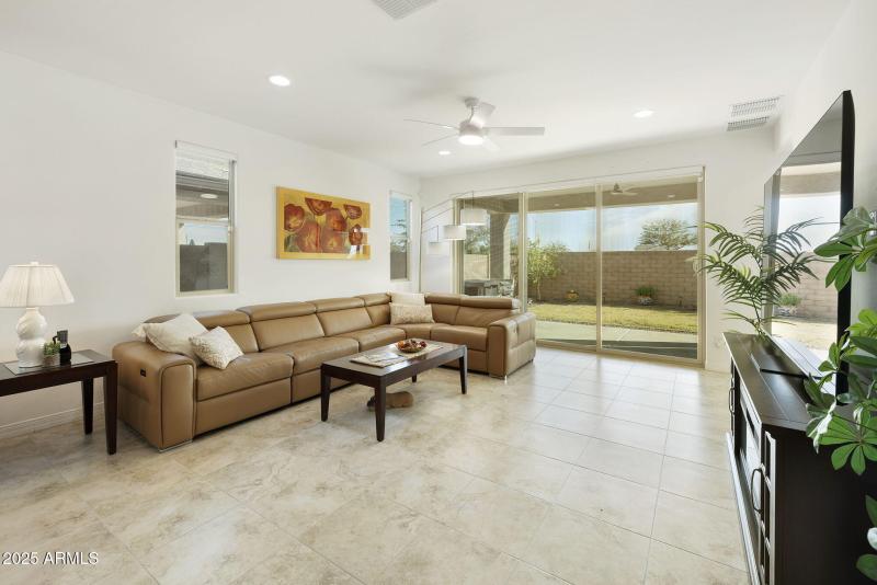 50-web-or-mls-_TM_9254