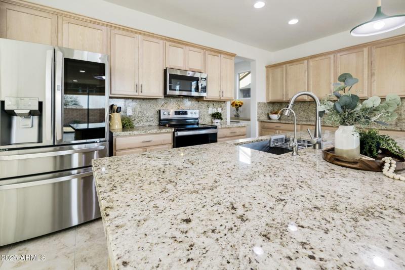 59-web-or-mls-_tm_9301-_tm_9305