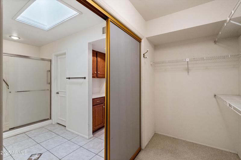 20-Primary Close to Bathroom