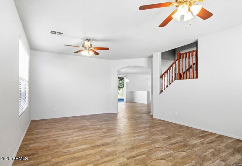 20251107045934638435000000-o