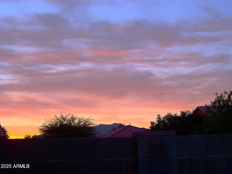 20251107043315762879000000-o