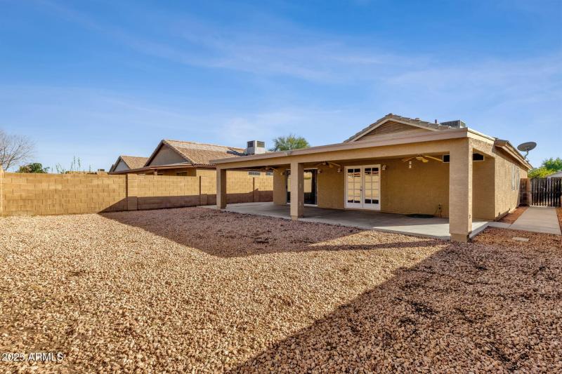 37-web-or-mls-3236-w-lone-cactus-dr