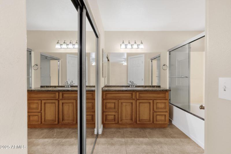 25-web-or-mls-3236-w-lone-cactus-dr