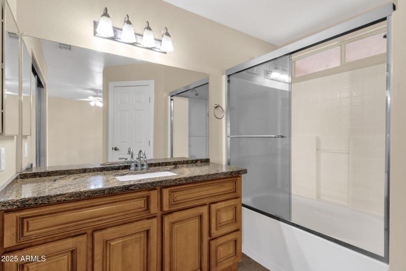 26-web-or-mls-3236-w-lone-cactus-dr