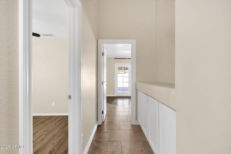 21-web-or-mls-3236-w-lone-cactus-dr