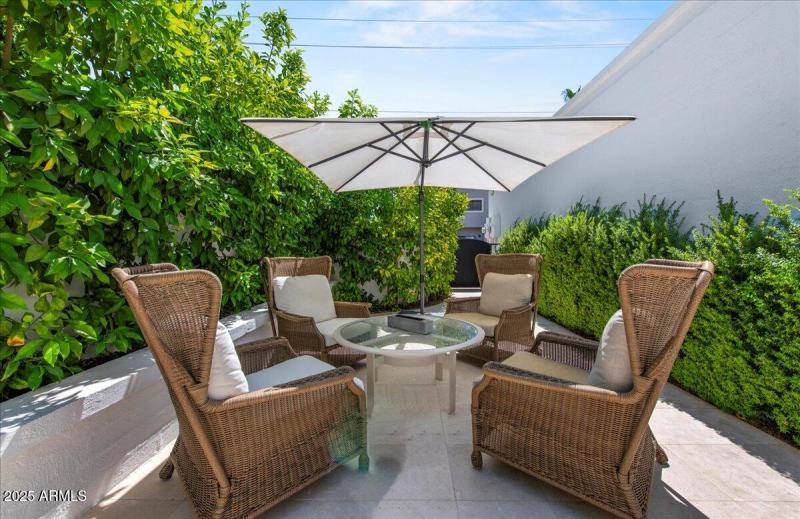 32-4843 N 72nd Way 30