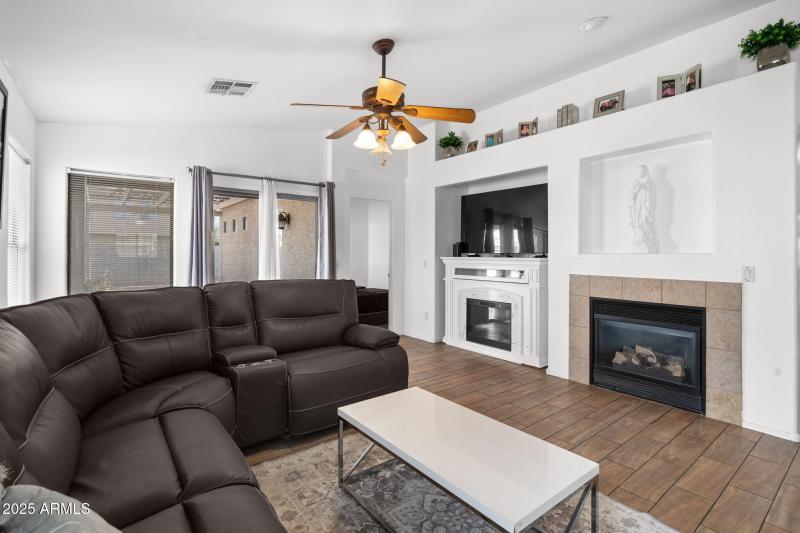 15-web-or-mls-DSC00418