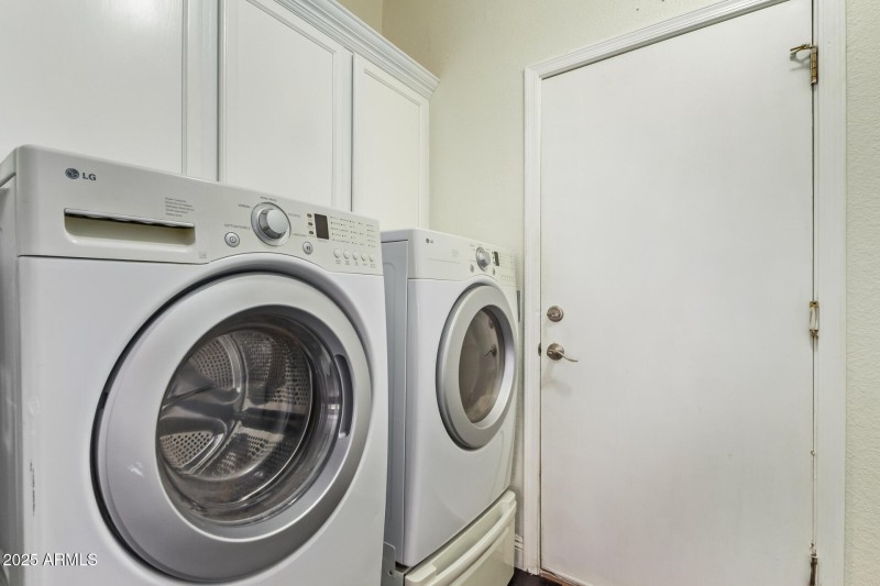 Laundry - Door to Garage