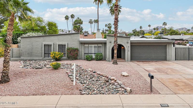 46-web-or-mls-E Shaw Butte Dr-0705-036