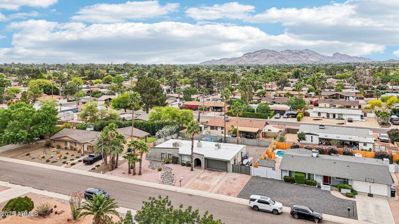 48-web-or-mls-E Shaw Butte Dr-0705-038