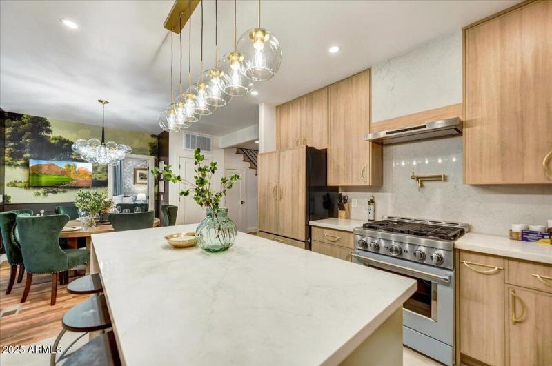 16-Kitchen Detail II